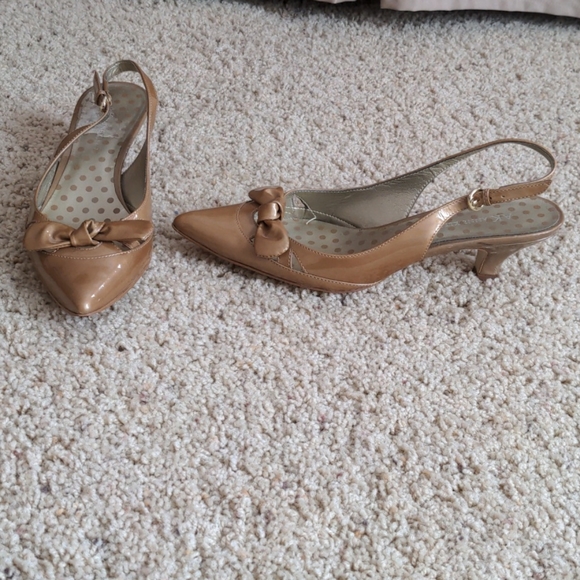 Anne Klein Shoes - Anne Klein slingback heel
